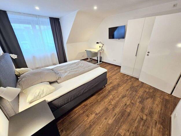 Wohnung zur Miete 500 € 3 Zimmer 20 m² 4. Geschoss frei ab sofort Taunusstraße 00 HH 4. OG re Bahnhofsviertel Frankfurt am Main 60329