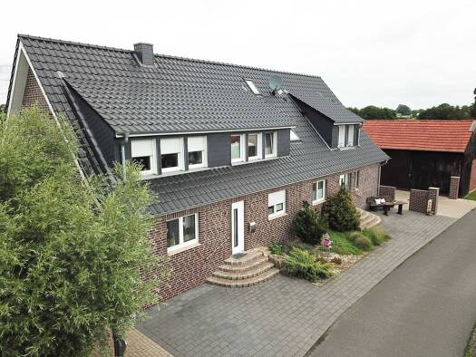 Bauernhaus zum Kauf 915.000 € 5 Zimmer 144 m² 9.343 m² Grundstück frei ab sofort Borghorst Steinfurt 48565
