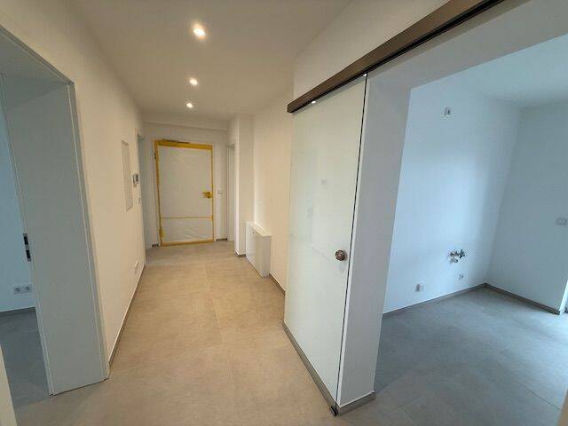 Erstbezug nach Renovierung, 3-Zi-ETW mit Balkon, Garten (ca. 170 m²), FBHZ, 1.OG, 2 Stellplätze, 91058 Erlangen-Eltersdorf – Erlangen – Vorschaubild 4