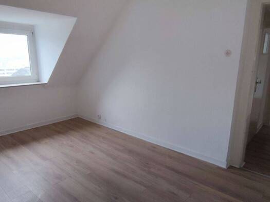 Wohnung zur Miete 370 € 2 Zimmer 44 m² Geschoss 3/4 frei ab 01.11.2026 Gartenstraße 68 Elberfeld Elberfeld 42107