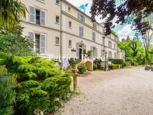 Schloss zum Kauf 2.875.000 € 5 Zimmer 1.300 m² 110.000 m² Grundstück Étréchy 91580