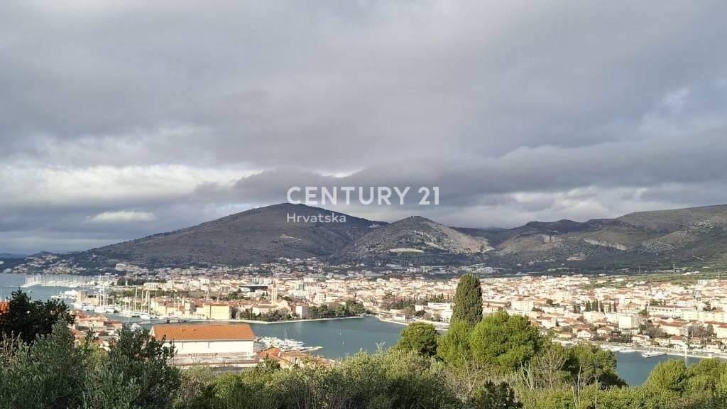 Land-/Forstwirtschaft zum Kauf 940.000 € Trogir