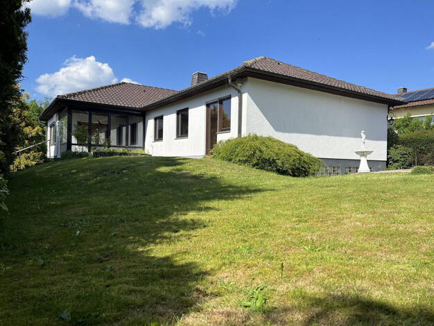 Bungalow zum Kauf provisionsfrei 475.000 € 8 Zimmer 180 m² 728 m² Grundstück Grunbach Engelsbrand 75331
