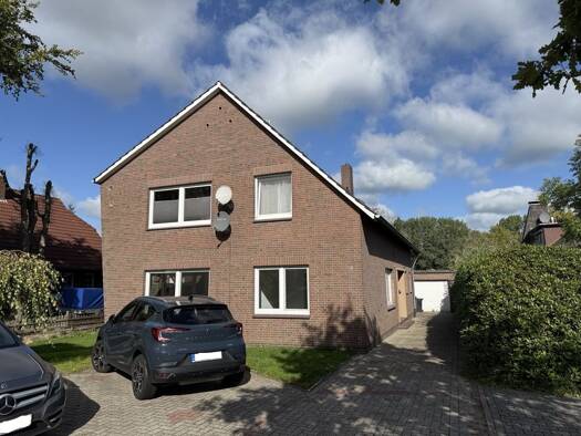 Mehrfamilienhaus zum Kauf 239.000 € 5 Zimmer 175,5 m² 999 m² Grundstück Zetel Zetel 26340