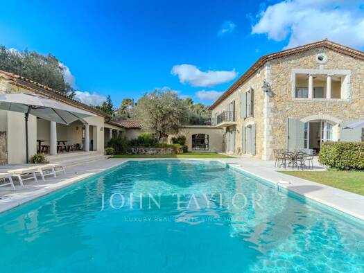 Haus zur Miete auf Zeit 11.000 € Le Village Valbonne 06650