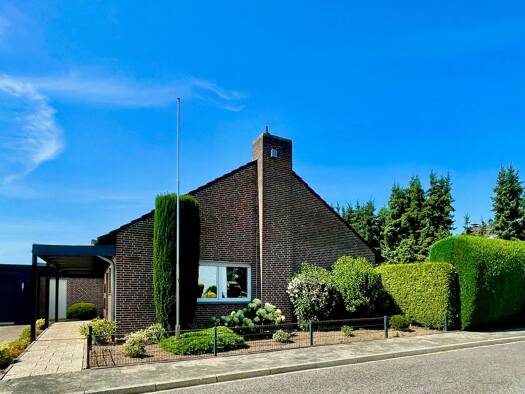 Bungalow zum Kauf 635.000 € 4 Zimmer 170 m² 760 m² Grundstück Hochneukirch Jüchen 41363
