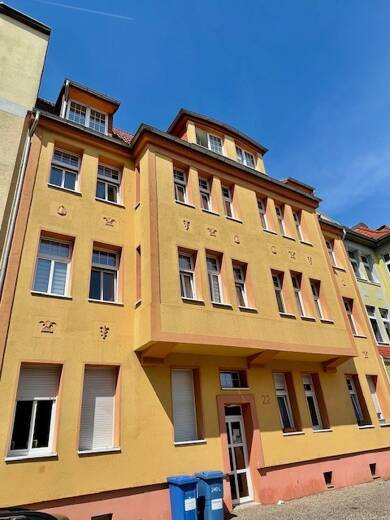 Wohnung zur Miete 539 € 3 Zimmer 76,3 m² frei ab 01.08.2025 Weberstr.22 Helmholtzstraße Magdeburg 39112