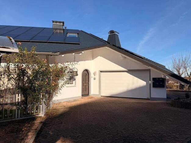 Einfamilienhaus zum Kauf als Kapitalanlage geeignet 559.000 € 9 Zimmer 280,1 m² 912 m² Grundstück Roßwangen Balingen 72336