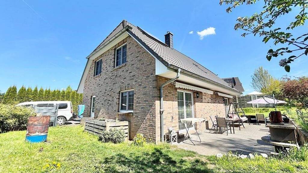 Mehrfamilienhaus zum Kauf 479.000 € 6,5 Zimmer 181 m² 631 m² Grundstück Krummwisch 24796