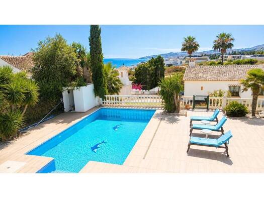 Villa zum Kauf 1.350.000 € 7 Zimmer 276 m² 939 m² Grundstück Mijas 29649