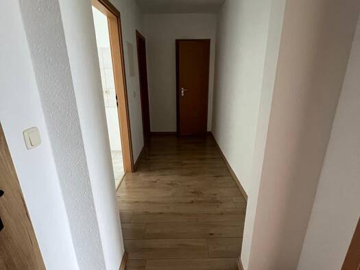 Wohnung zur Miete 300 € 2 Zimmer 50 m² 1. Geschoss frei ab sofort Zeitz Zeitz 06712