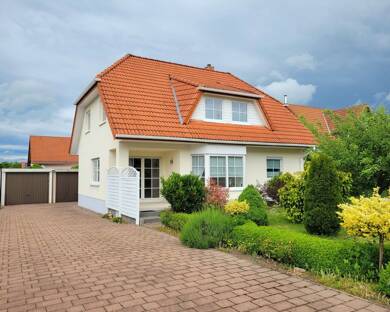 Haus zum Kauf 380.000 € 4 Zimmer 130 m² 540 m² Grundstück Ohrdruf 99885
