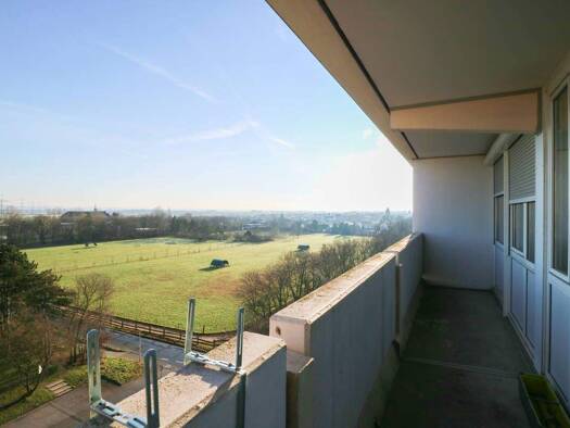 Wohnung zum Kauf 135.000 € 2 Zimmer 63 m² 8. Geschoss Dormagen-Nord Dormagen 41539