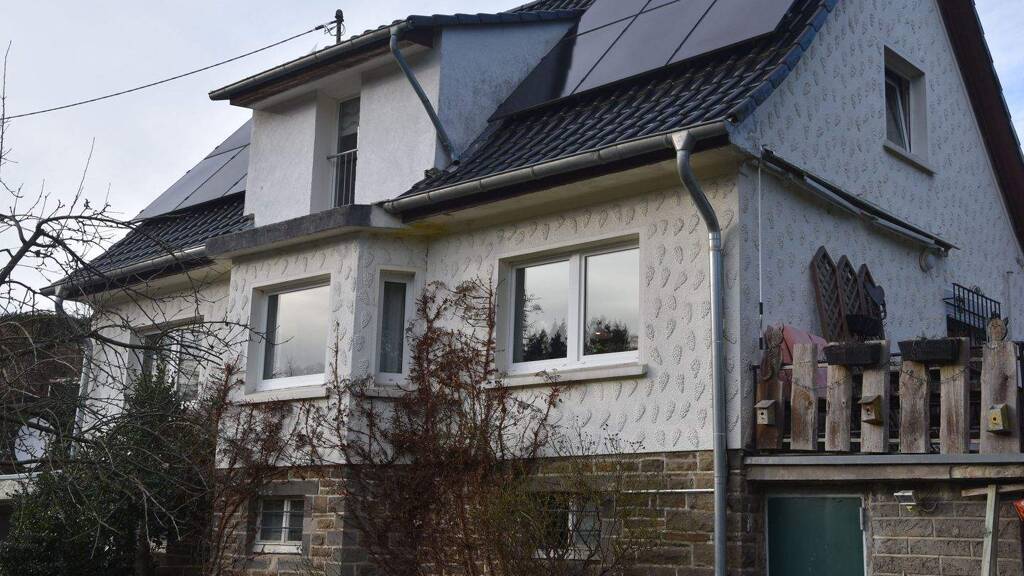 Einfamilienhaus zum Kauf 269.000 € 1 Zimmer 93 m² 3.642 m² Grundstück frei ab sofort Berkenroth Nümbrecht 51588