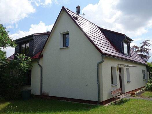 Einfamilienhaus zum Kauf 149.000 € 7 Zimmer 145,5 m² 1.200 m² Grundstück Niederplanitz Zwickau 08062