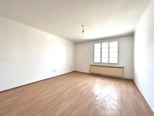 Wohnung zum Kauf 115.000 € 2 Zimmer 58 m² Wiener Neustadt 2700