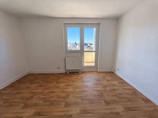 Wohnung zur Miete 370 € 3 Zimmer 58,7 m² 1. Geschoss Albert-Keller-Straße 16 Merseburg 06217