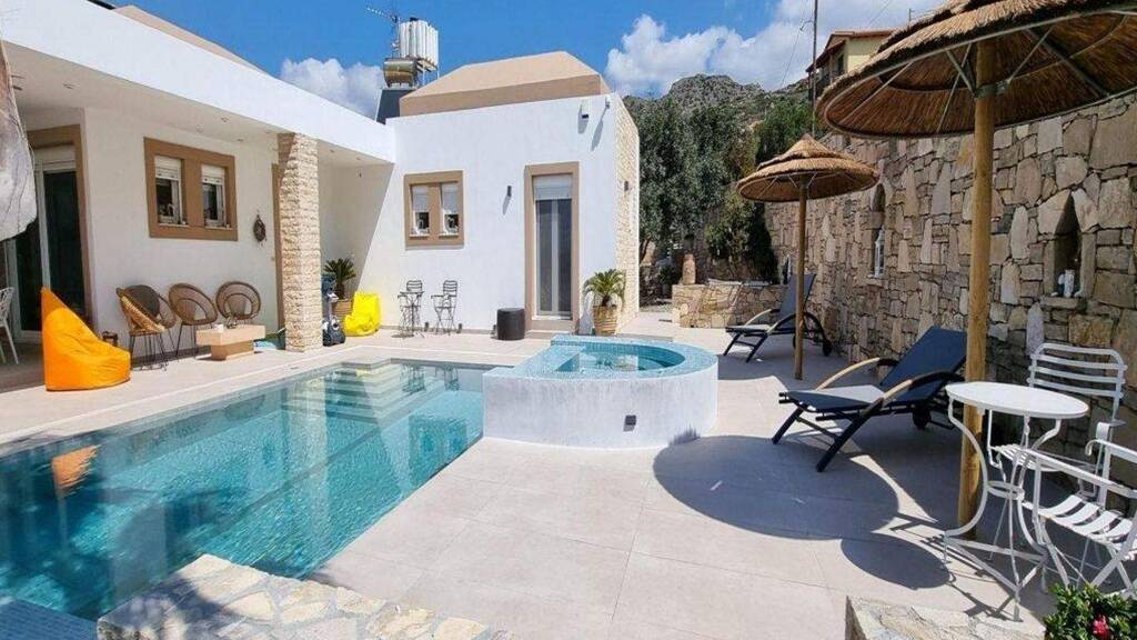 Haus zum Kauf 650.000 € 5 Zimmer 130 m² 3.500 m² Grundstück Vainia 72200