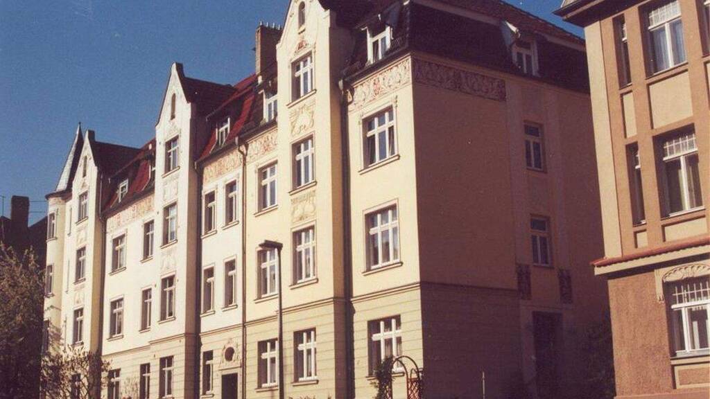 Wohnung zur Miete 850 € 4 Zimmer 83,6 m² 3. Geschoss frei ab 01.05.2026 Brucknerstraße 15 Westvorstadt Weimar 99423