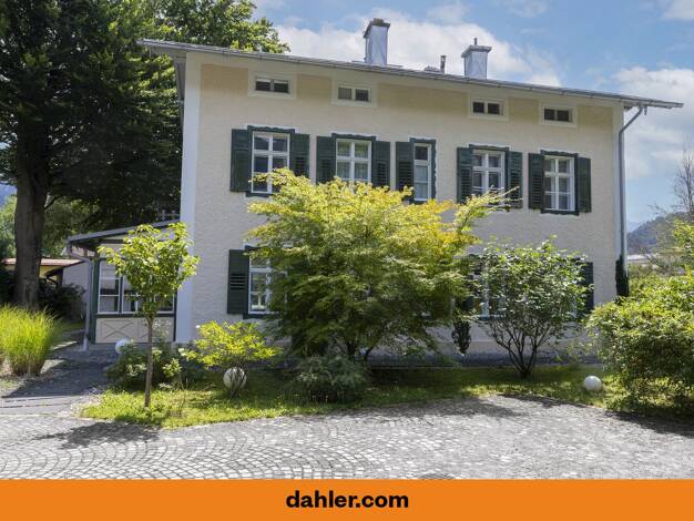 Villa zum Kauf 1.699.000 € 10 Zimmer 283 m² 1.037 m² Grundstück Bad Reichenhall 83435