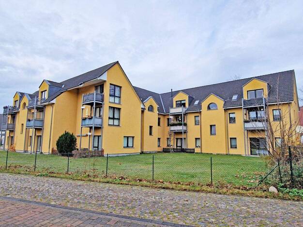 Wohnung zum Kauf 225.000 € 4 Zimmer 82 m² 1. Geschoss Zempin 17459