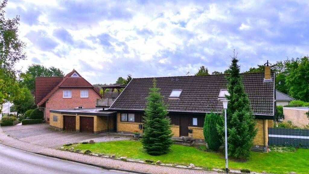 Einfamilienhaus zum Kauf 389.000 € 7 Zimmer 219 m² 784 m² Grundstück Kreyenbrück Oldenburg 26133