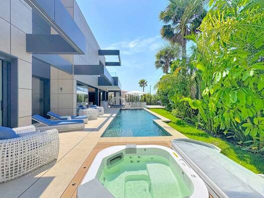 Haus zum Kauf 2.290.000 € 346 m² 931 m² Grundstück Calpe (Calp) 03710