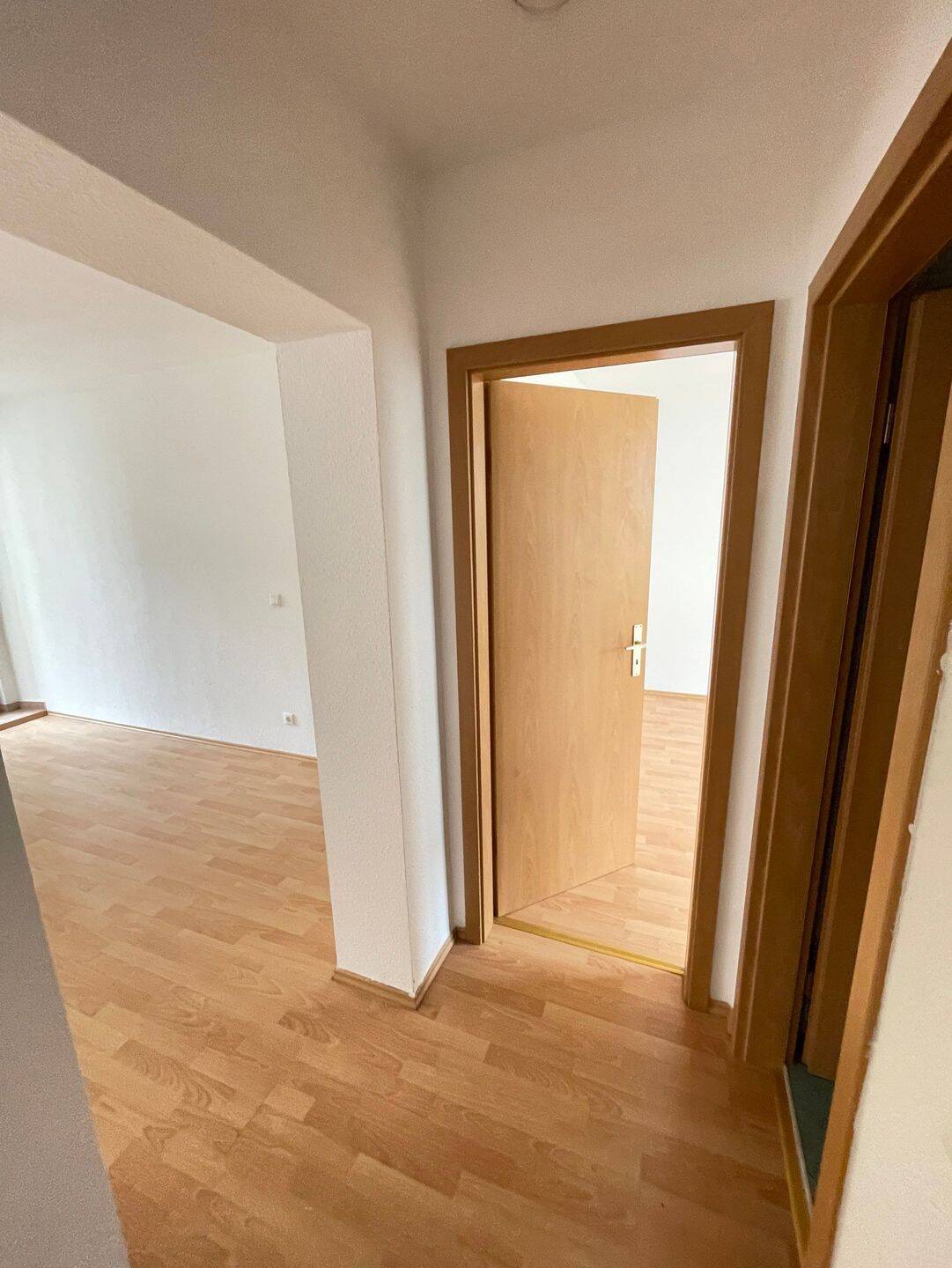 SUPER! schöne Lage und 2 Räume mit Balkon- Was will man mehr!? – Beethovenstr. 52a we 2, 9130 Chemnitz – Vorschaubild 17