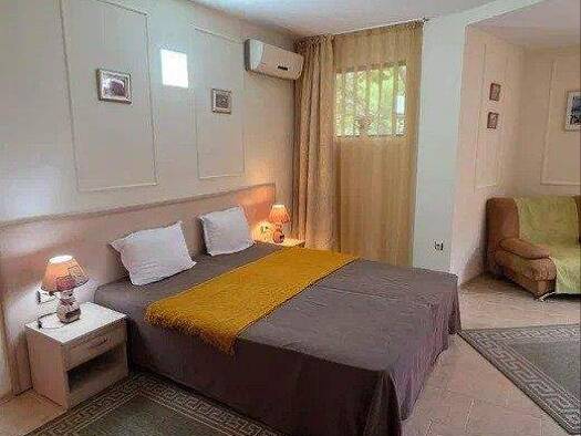 Studio zur Miete 300 € 1 Zimmer 44 m² 1. Geschoss frei ab 15.02.2026 Sunny Beach 8240