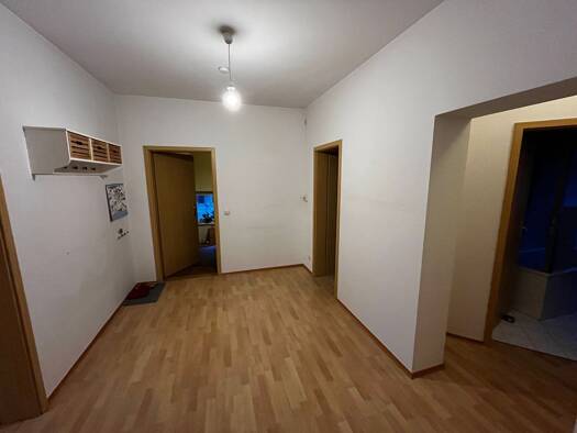 Wohnung zur Miete 650 € 3 Zimmer 81 m² Geschoss 2/3 frei ab sofort Markkleeberg 04416