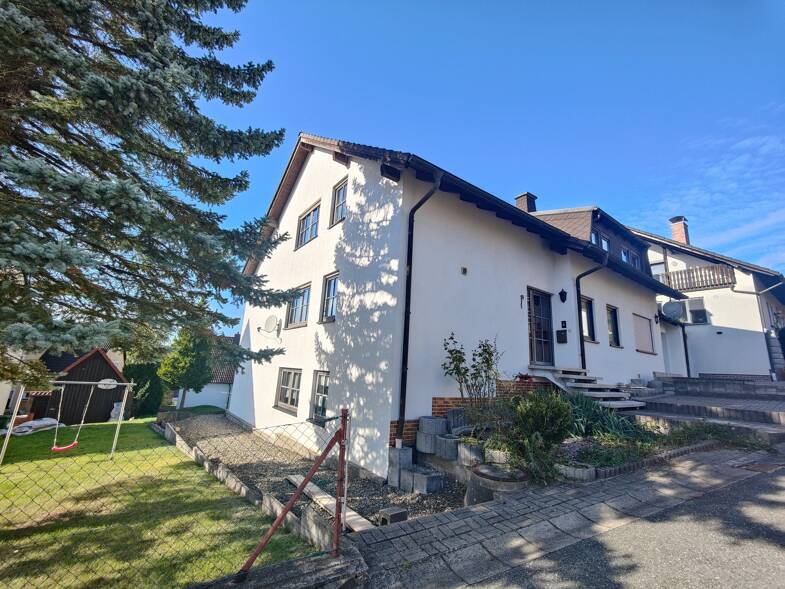 Wohnung zur Miete 920 € 4 Zimmer 115 m² 1. Geschoss frei ab sofort Mönchröden Rödental-Mönchröden 96472