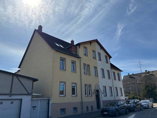 Mehrfamilienhaus zum Kauf als Kapitalanlage geeignet 299.000 € 9 Zimmer 233 m² 251 m² Grundstück Lützen 06686