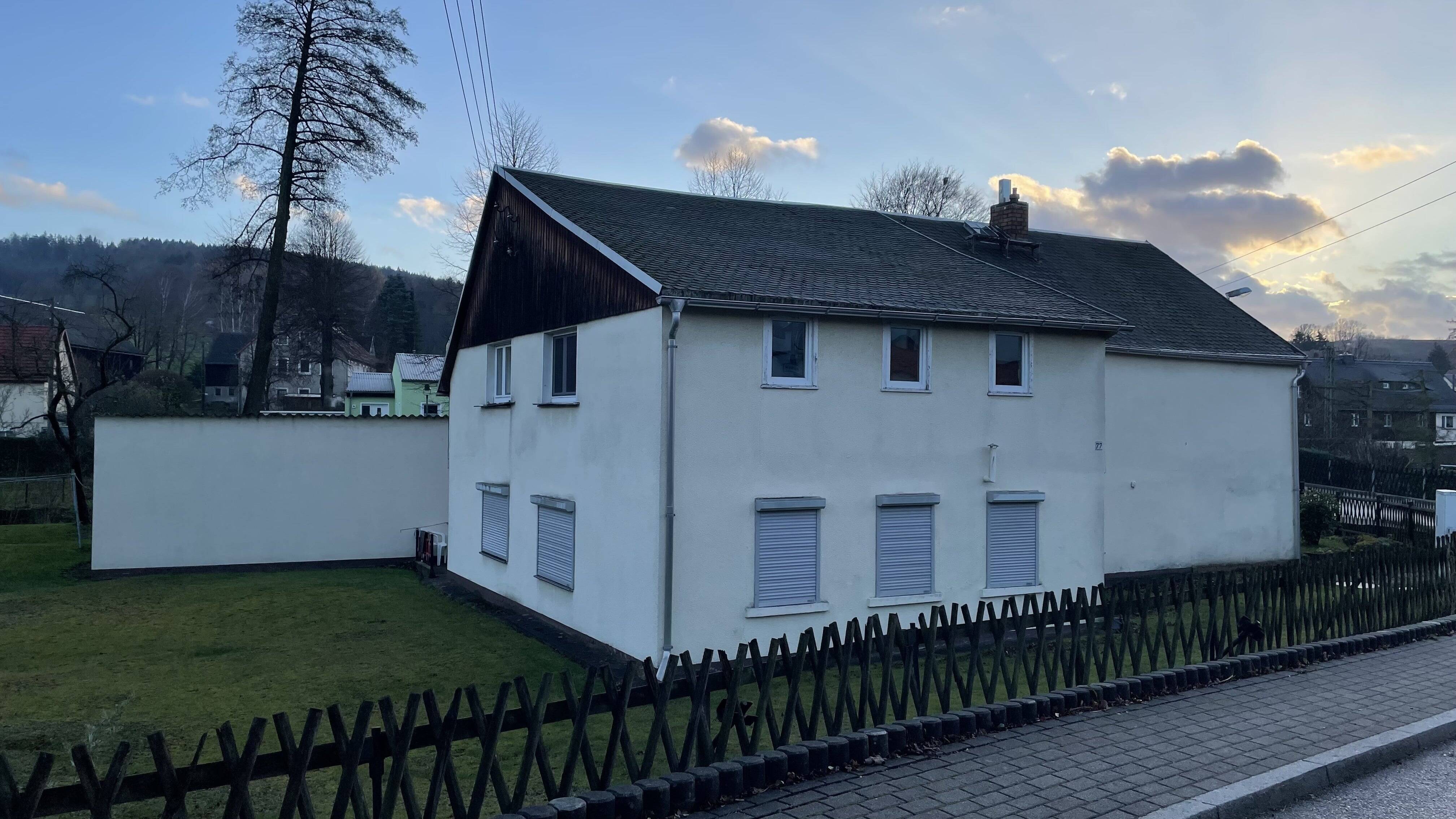 Einfamilienhaus zum Kauf 78.000 € 5 Zimmer 150 m²<br/>Wohnfläche 1.385 m²<br/>Grundstück Polenz Neustadt 01844