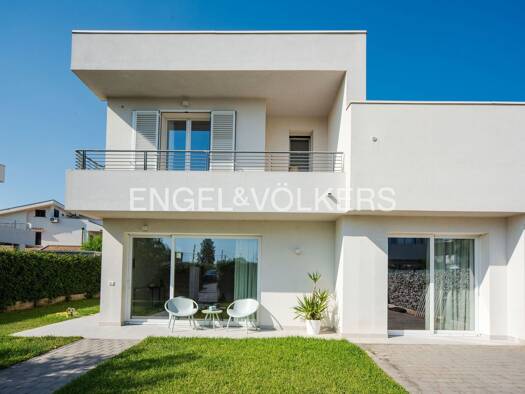 Haus zum Kauf 380.000 € 6 Zimmer 120 m² 350 m² Grundstück Traversa Carrozziere 23 Carrozziere 96100