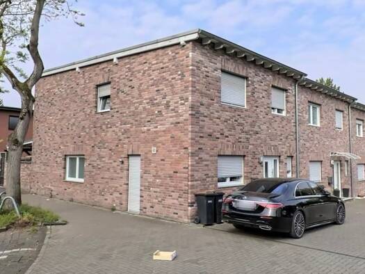 Reihenendhaus zum Kauf 330.000 € 5 Zimmer 136 m² 197 m² Grundstück Seeberg Köln 50769