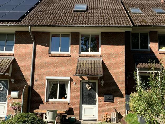 Reihenmittelhaus zum Kauf 280.000 € 5 Zimmer 120 m² 216 m² Grundstück Bad Bramstedt 24576