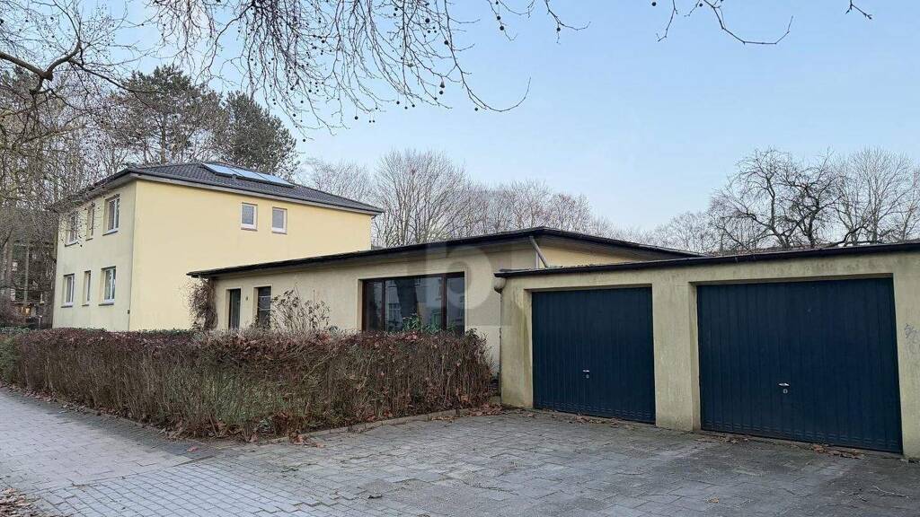 Mehrfamilienhaus zum Kauf als Kapitalanlage geeignet 490.000 € 16 Zimmer 381 m² 1.342 m² Grundstück Heppens Wilhelmshaven 26384