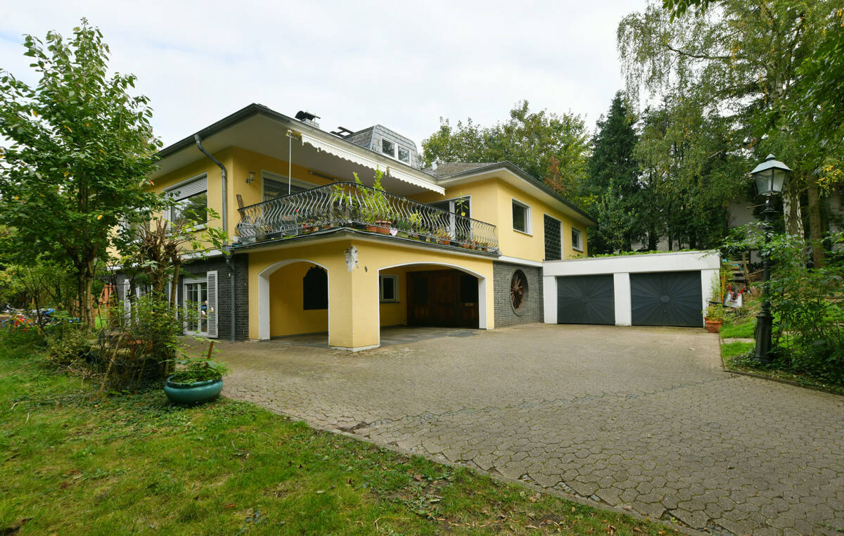 Villa zum Kauf 998.000 € 10 Zimmer 300 m²<br/>Wohnfläche 2.577 m²<br/>Grundstück Thomasberg Königswinter 53639