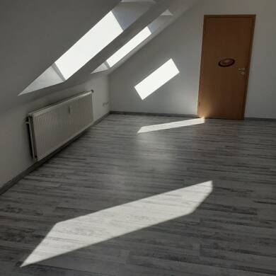Wohnung zur Miete 490 € 2 Zimmer 50 m² Dachgeschoss, 3. Geschoss frei ab sofort Stiepel Bochum 44797