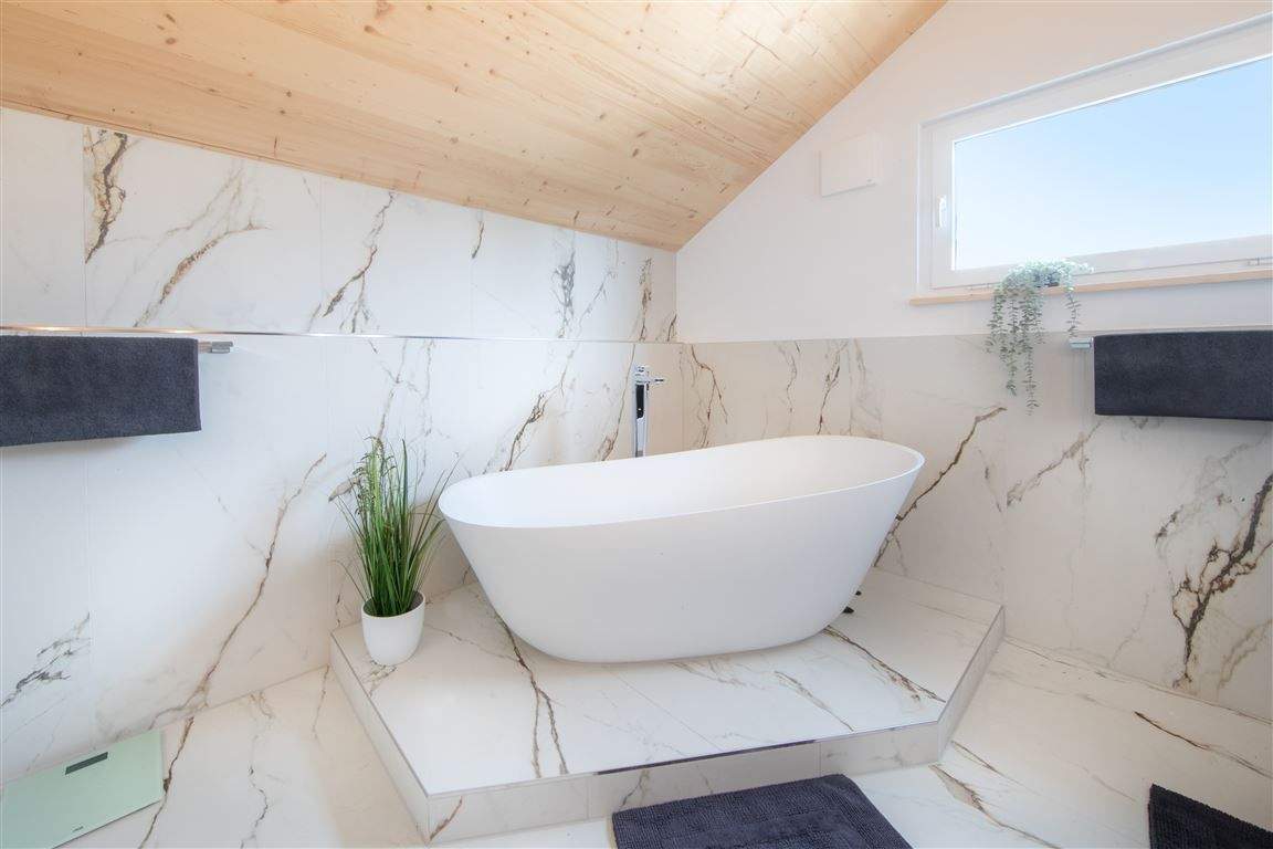 Immobilie in Volkertshausen - ALPEN- & FERNBLICK I KFW-Förderung I Natürlich aus Holz: Helle, wohngesunde 4 bis 7-Zimmerwohnung in Singen-Volkertshausen - Bild 4