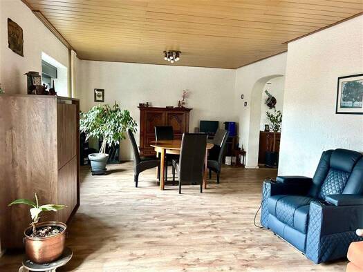 Haus zum Kauf 185.000 € 5 Zimmer 125 m² 746 m² Grundstück frei ab sofort Dirmingen Eppelborn 66571