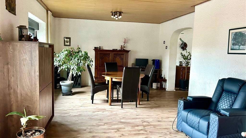 Haus zum Kauf 185.000 € 5 Zimmer 125 m² 746 m² Grundstück frei ab sofort Dirmingen Eppelborn 66571