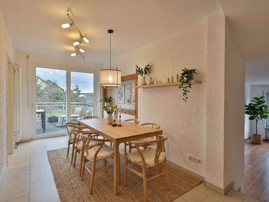 Doppelhaushälfte zum Kauf 595.000 € 6,5 Zimmer 160 m² 302 m² Grundstück Weissach 71287