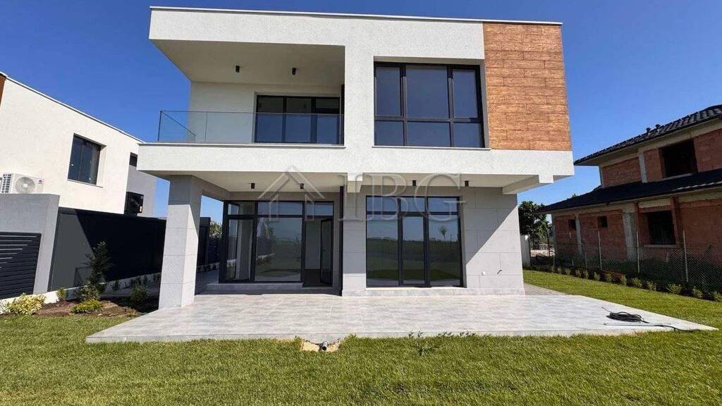 Haus zum Kauf 400.000 € 196 m² 196 m² Grundstück Pomorie