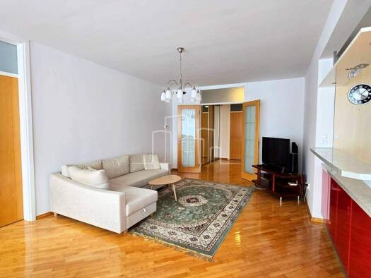 Wohnung zur Miete 1.636 € 4 Zimmer 1. Geschoss Sarajevo 71000