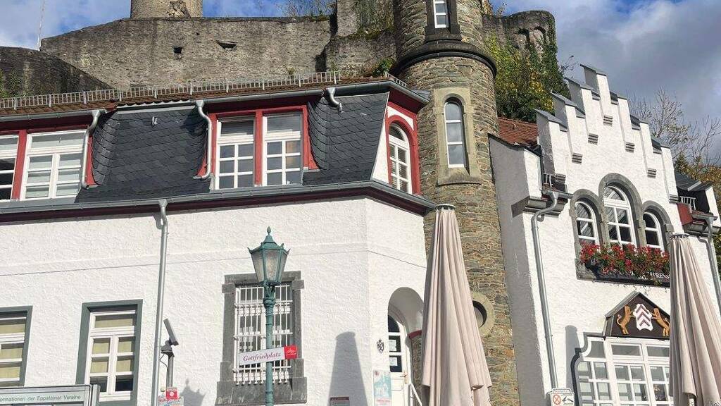 Einfamilienhaus zum Kauf 375.000 € 3 Zimmer 110 m² 140 m² Grundstück Eppstein 65817