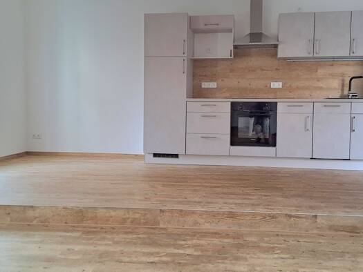 Wohnung zur Miete 700 € 2 Zimmer 85 m² Geschoss 1/2 frei ab sofort Am Rathaus 11 Oberkotzau 95145