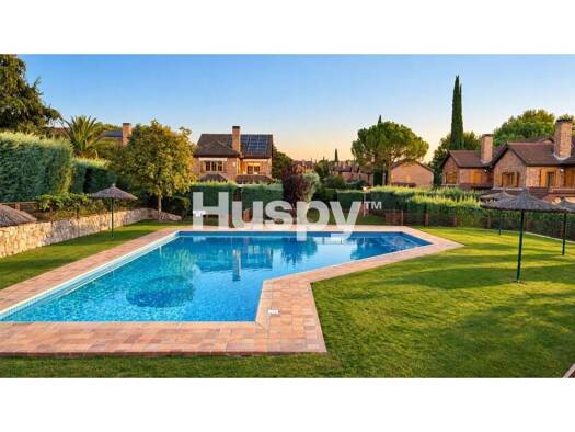Villa zum Kauf 1.090.000 € 6 Zimmer 330 m² 500 m² Grundstück >Calle Playa de Benicasim > Las Rozas de Madrid 28290