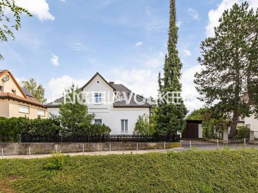 Einfamilienhaus zum Kauf 599.000 € 8 Zimmer 224 m² 1.038 m² Grundstück Katzwang Südliche Außenstadt 90455