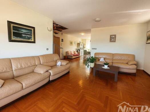 Wohnung zum Kauf 384.000 € 4 Zimmer 140 m² 2. Geschoss Zadar